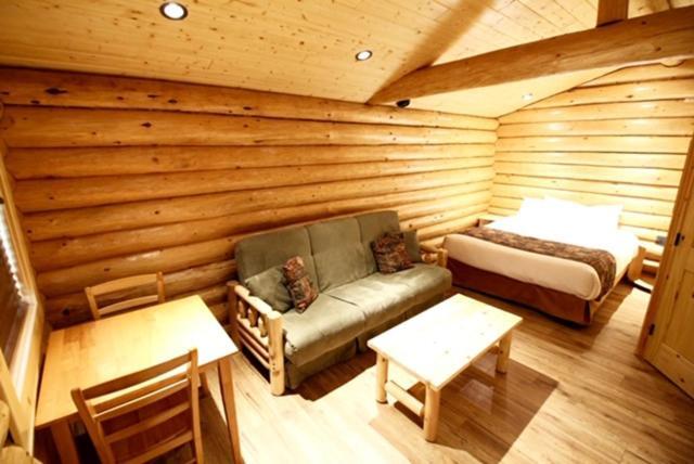 Port Hardy Cabins エクステリア 写真